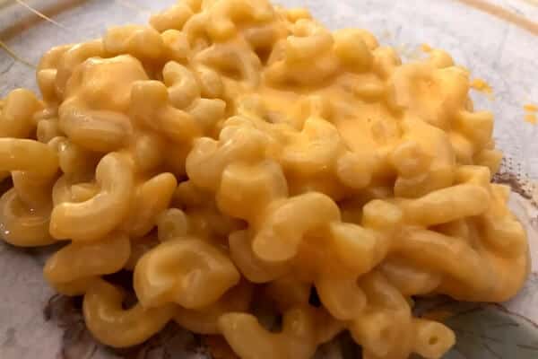 serving of instant pot macaroni and cheese on a plate