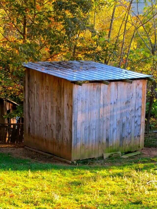 Making a Pallet Barn!