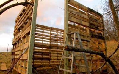 15 DIY Pallet Shed, Barn, and Building Ideas