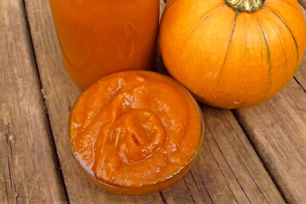 homemade pumpkin butter in bowl and jar